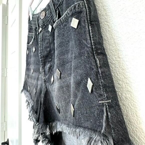 One Teaspoon Disobedient Hawks High-Waisted Shorts, Size 26, NWT - Picture 5 of 10